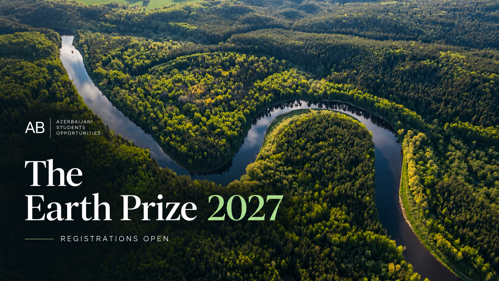 Yaşıl meşədən keçən çayın havadan görünüşü üzərində The Earth Prize 2027 vizualı
